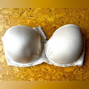 Strapless bra Deesse 38G white